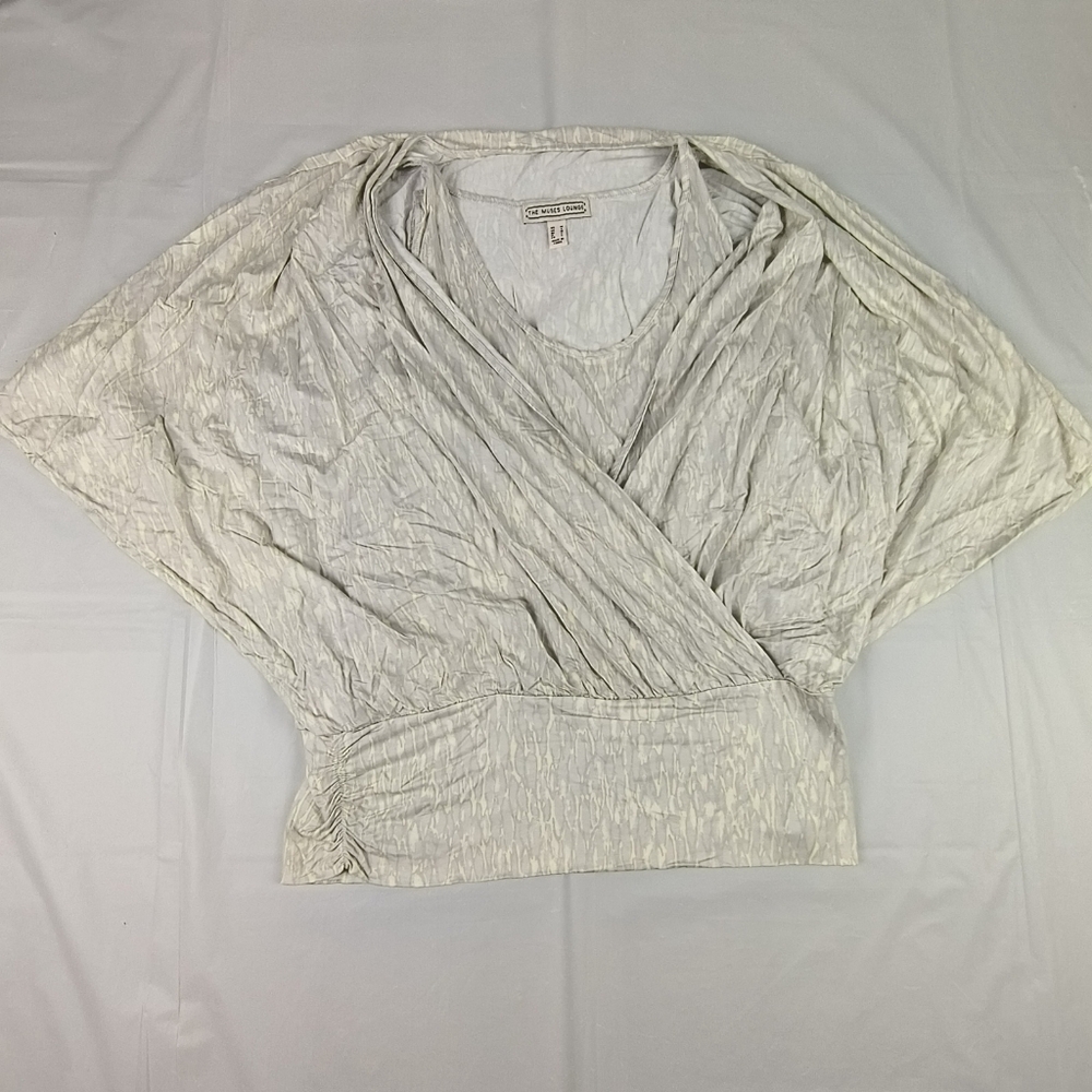 The Muses Lounge Size Medium Ivory Off Cream Gray Top Rayon Blend Faux Wrap